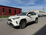 Valkoinen Maastoauto, Toyota RAV4 – LTB-455, kuva 2