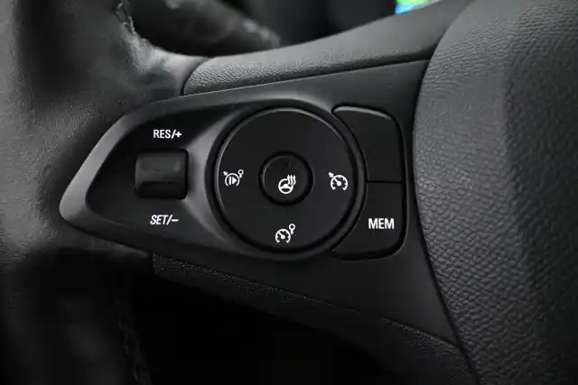 Punainen Viistoperä, Opel Corsa-e – LTH-414