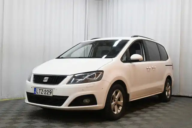 Valkoinen Tila-auto, Seat Alhambra – LTZ-229