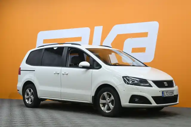 Valkoinen Tila-auto, Seat Alhambra – LTZ-229