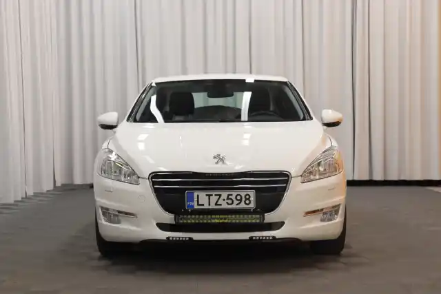 Valkoinen Sedan, Peugeot 508 – LTZ-598