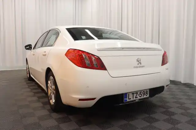 Valkoinen Sedan, Peugeot 508 – LTZ-598