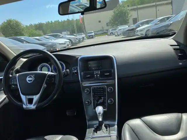Musta Maastoauto, Volvo XC60 – LUZ-184