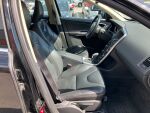 Musta Maastoauto, Volvo XC60 – LUZ-184, kuva 7