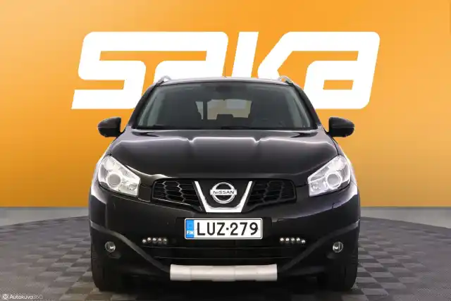 Musta Maastoauto, Nissan Qashqai – LUZ-279