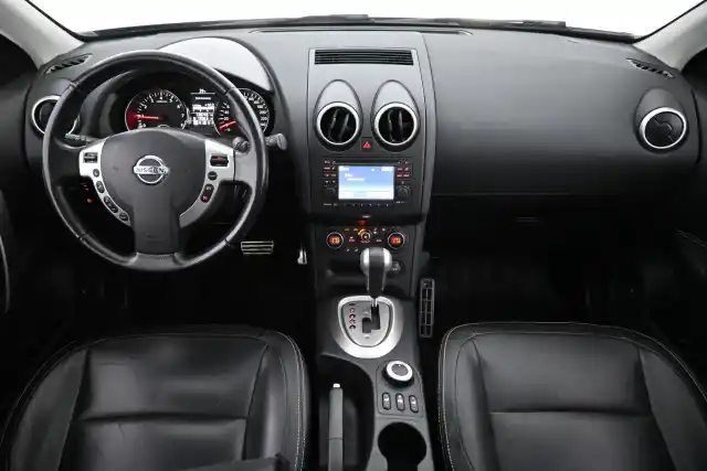 Musta Maastoauto, Nissan Qashqai – LUZ-279