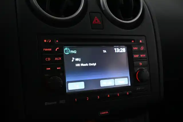 Musta Maastoauto, Nissan Qashqai – LUZ-279