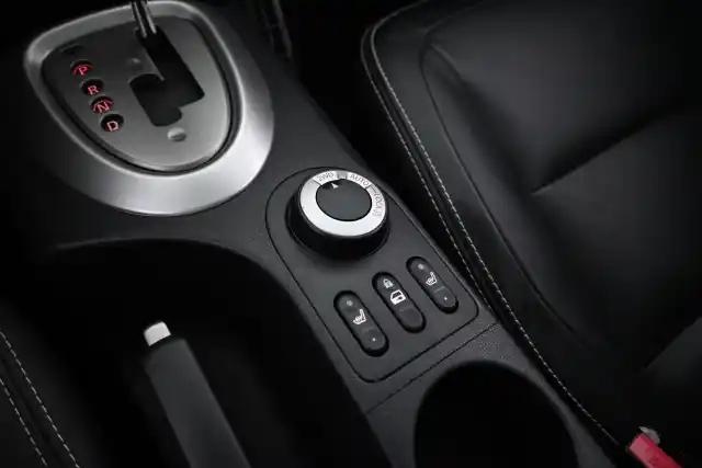 Musta Maastoauto, Nissan Qashqai – LUZ-279