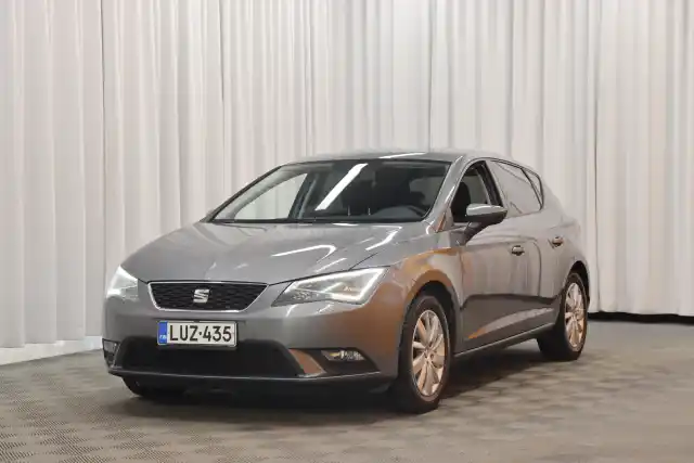 Harmaa Viistoperä, Seat Leon – LUZ-435