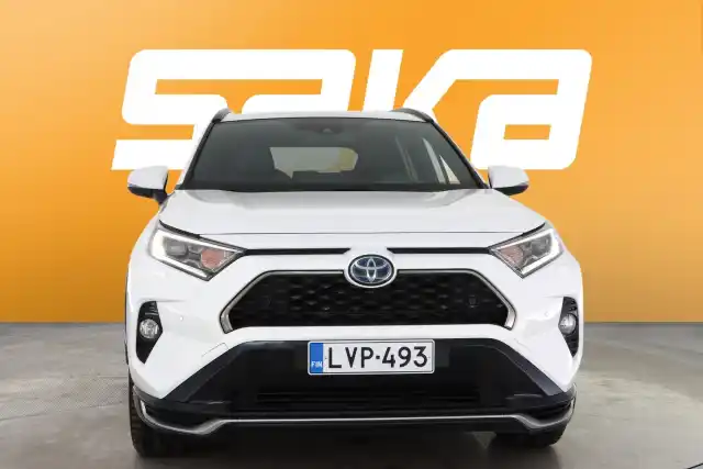 Valkoinen Maastoauto, Toyota RAV4 Plug-in – LVP-493