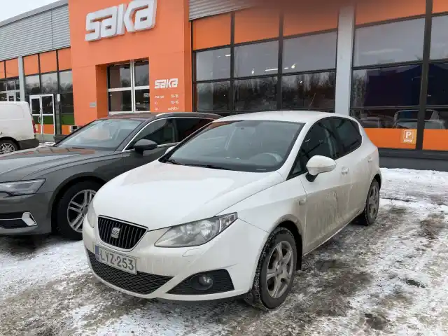 Valkoinen Monikäyttö, Seat Ibiza – LYZ-253