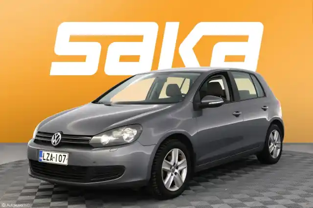 Harmaa Viistoperä, Volkswagen Golf – LZA-107