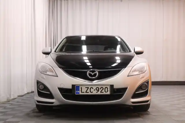 Harmaa Viistoperä, Mazda 6 – LZC-920