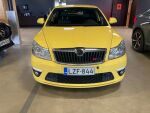 Keltainen Viistoperä, Skoda Octavia – LZF-844, kuva 2