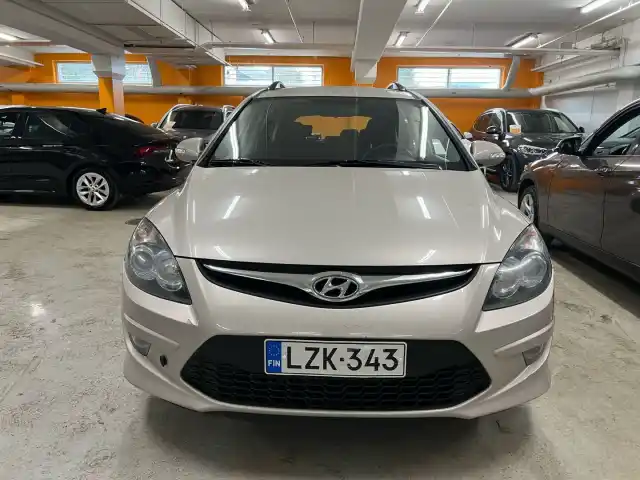 Hopea Farmari, Hyundai i30 – LZK-343