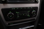 Beige Farmari, Skoda Octavia – LZK-926, kuva 15