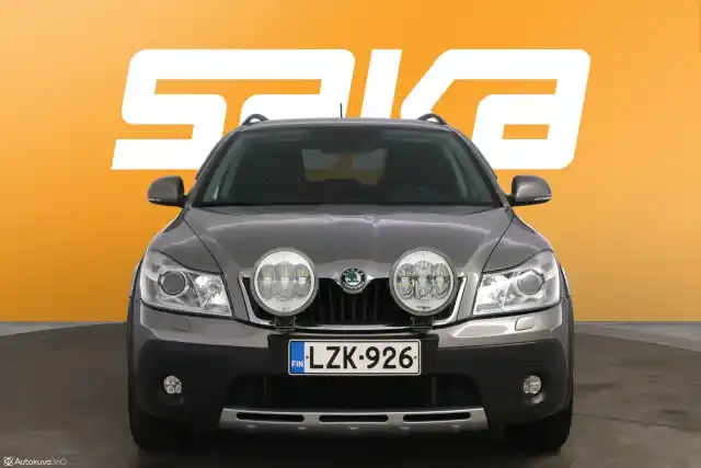 Beige Farmari, Skoda Octavia – LZK-926