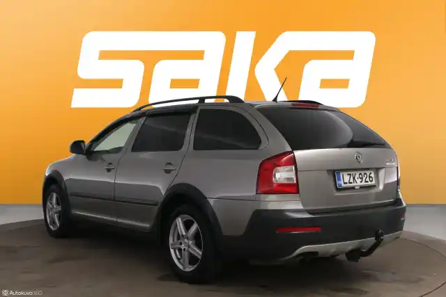 Beige Farmari, Skoda Octavia – LZK-926