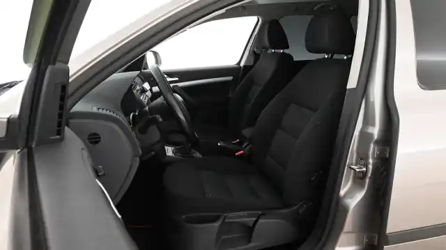 Beige Farmari, Skoda Octavia – LZK-926