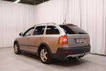 Beige Farmari, Skoda Octavia – LZK-926, kuva 4