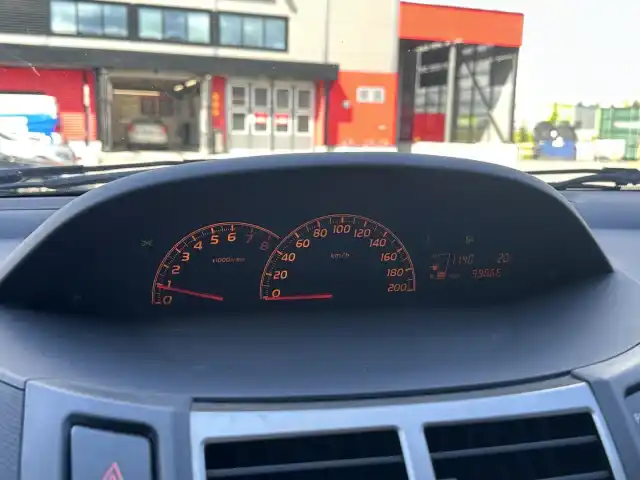 Hopea Viistoperä, Toyota Yaris – LZM-275
