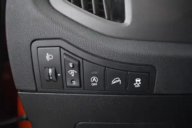 Oranssi Maastoauto, Kia Sportage – LZM-520
