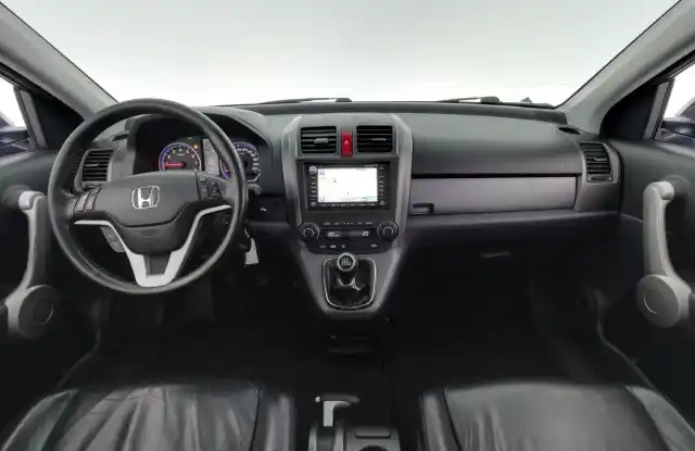 Harmaa Tila-auto, Honda CR-V – LZM-808