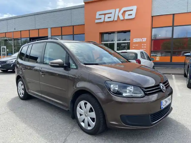 Ruskea (beige) Tila-auto, Volkswagen Touran – LZN-799