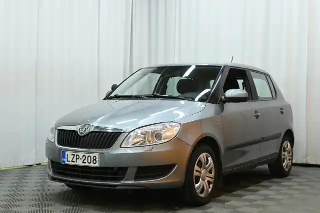 Hopea Viistoperä, Skoda Fabia – LZP-208