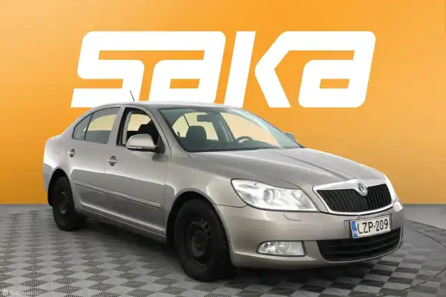 Ruskea Viistoperä, Skoda Octavia – LZP-209