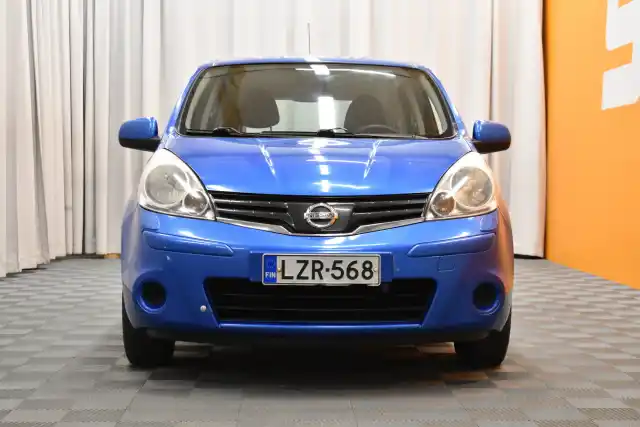 Sininen Viistoperä, Nissan Note – LZR-568