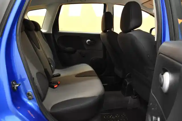 Sininen Viistoperä, Nissan Note – LZR-568