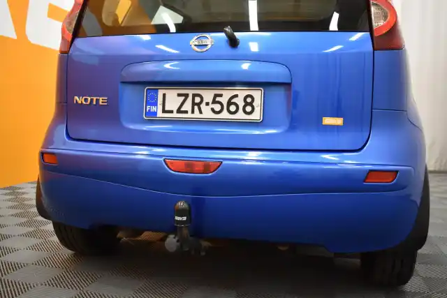 Sininen Viistoperä, Nissan Note – LZR-568