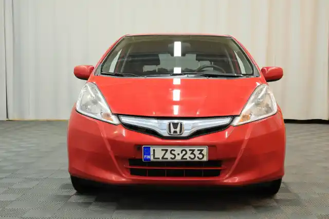 Punainen Viistoperä, Honda Jazz – LZS-233