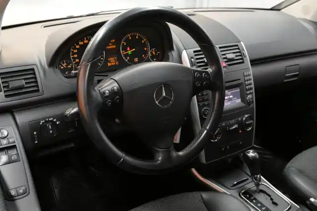 Ruskea Viistoperä, Mercedes-Benz A – LZT-456