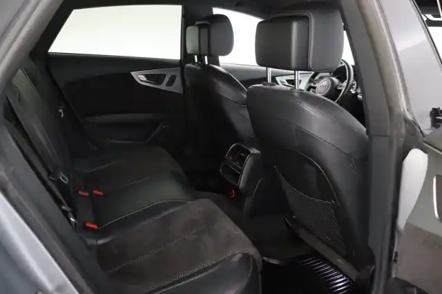 Harmaa Viistoperä, Audi A7 – LZX-983