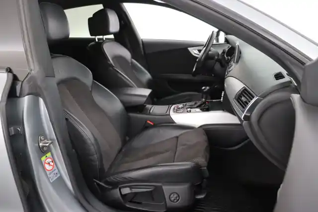 Harmaa Viistoperä, Audi A7 – LZX-983