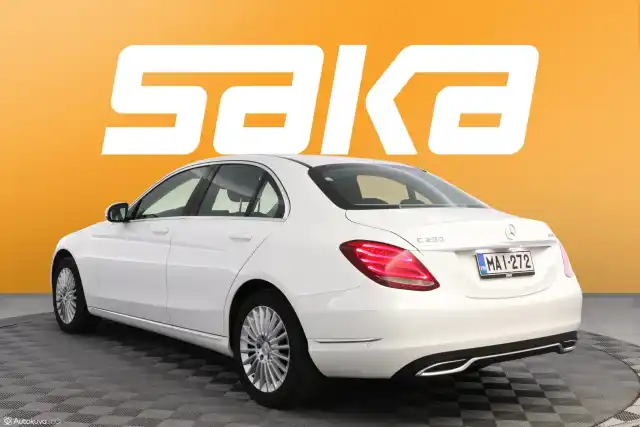 Valkoinen Sedan, Mercedes-Benz C – MAI-272
