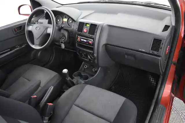 Punainen Viistoperä, Hyundai Getz – MAY-589