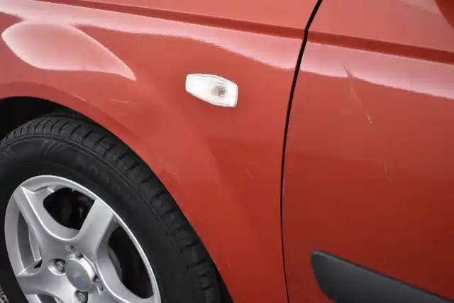 Punainen Viistoperä, Hyundai Getz – MAY-589