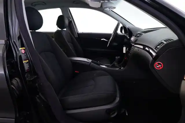 Musta Sedan, Mercedes-Benz E – MBG-853