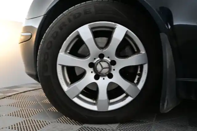 Musta Sedan, Mercedes-Benz E – MBG-853