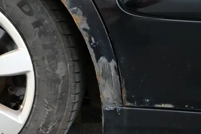 Musta Sedan, Mercedes-Benz E – MBG-853
