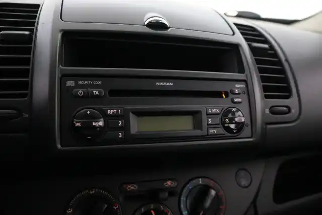 Sininen Tila-auto, Nissan Note – MBI-687