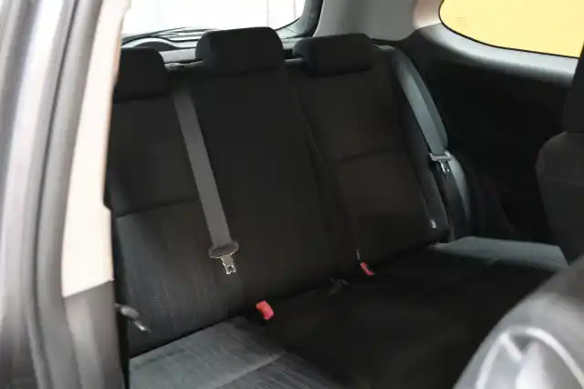 Harmaa Viistoperä, Toyota Auris – MCY-903