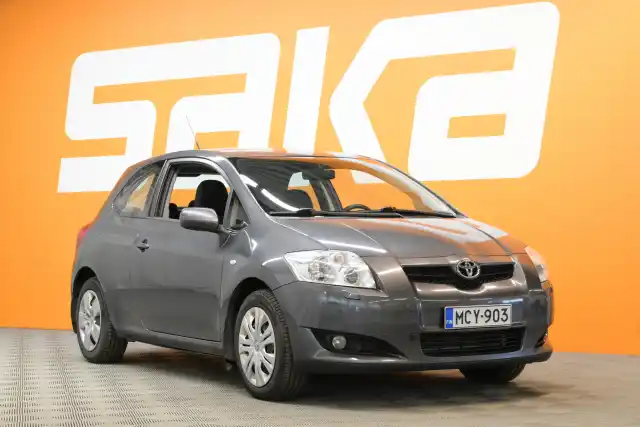 Harmaa Viistoperä, Toyota Auris – MCY-903