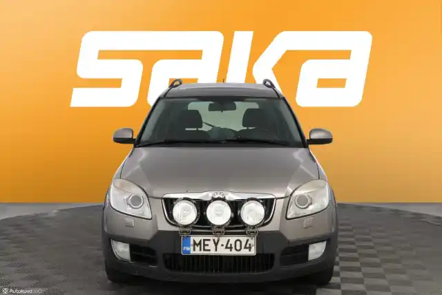 Beige Tila-auto, Skoda Roomster – MEY-404