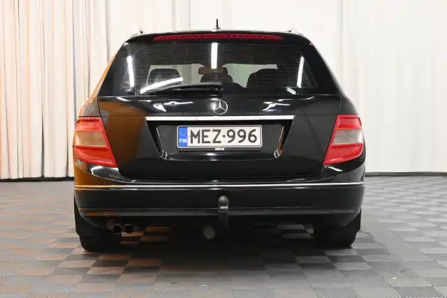 Musta Farmari, Mercedes-Benz C – MEZ-996