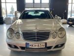 Harmaa Sedan, Mercedes-Benz E – MKH-834, kuva 2