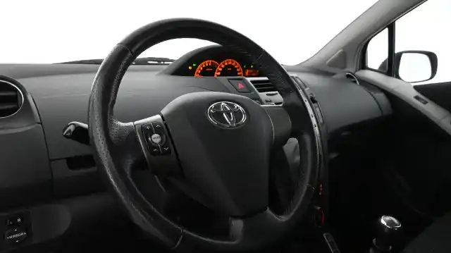 Hopea Viistoperä, Toyota Yaris – MKH-992